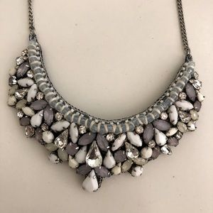 Jeweled fashion necklace